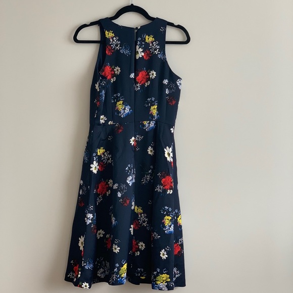 New Banana Republic Petite Floral Dress - Picture 4 of 6
